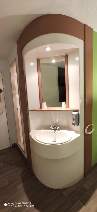 Glisy Hotel Экстерьер фото